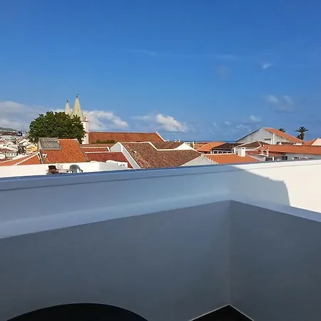 Terraco E Vista Deslumbrante No Centro De Angra Lägenhet *