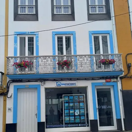 Terraco E Vista Deslumbrante No Centro De Angra Lägenhet Angra do Heroísmo