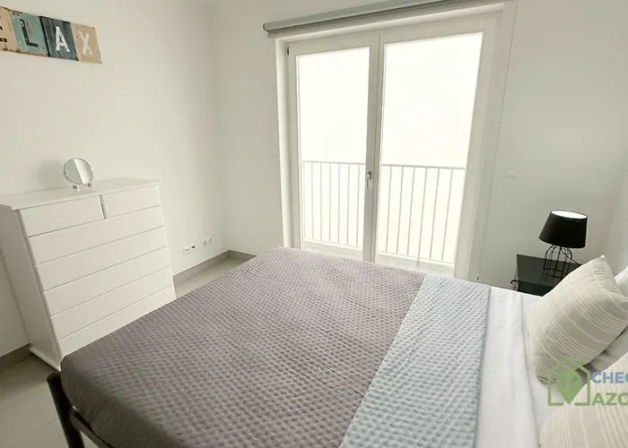 Terraco E Vista Deslumbrante No Centro De Angra * Angra do Heroísmo