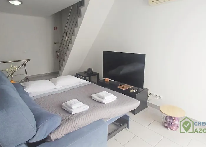 Lägenhet Terraco E Vista Deslumbrante No Centro De Angra Angra do Heroísmo